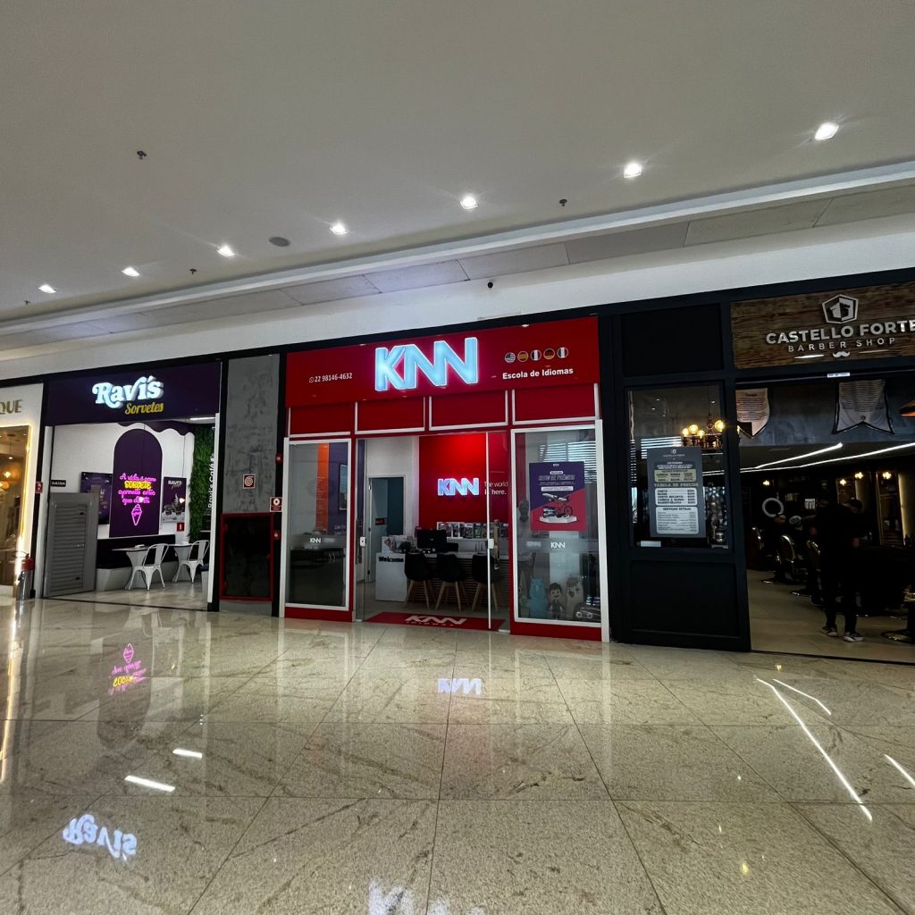 KNN Idiomas supera em 300% a meta de matrículas com novo modelo de negócio em shopping