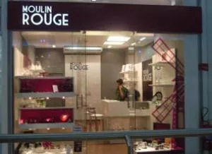 Jovens viram na Moulin Rouge Lingeries uma oportunidade de negócio