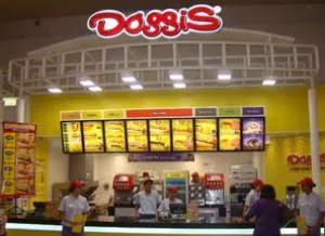 Doggis, rede especializado em Hot Dog inaugura loja no Barra Shopping