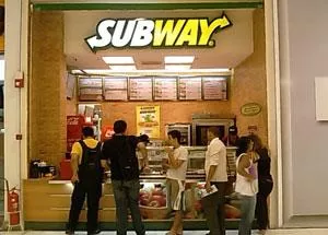 Subway abre duas novas unidades no Centro-Oeste