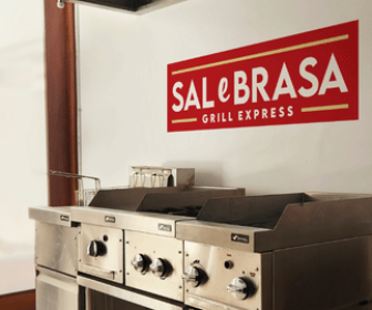 Rede Sal e Brasa Grill Express inaugura cozinha experimental para treinamentos