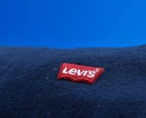 Levi’s antecipa Black Friday com descontos de até 70%