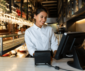 A experiência do cliente no food service vai muito além do serviço bem feito