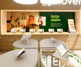 Fiserv apresenta franquia física da Clover