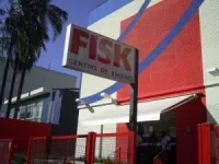 Copa transforma escola de inglês em filão de investimento