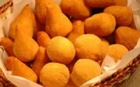 Empresa fatura R$ 1,5 milhão com franquia de coxinhas, quibes e afins