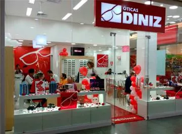 Óticas Diniz inauguram oito unidades em Sorocaba e região