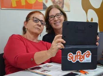 Franquia SUPERA lança curso de tecnologia para público 60+