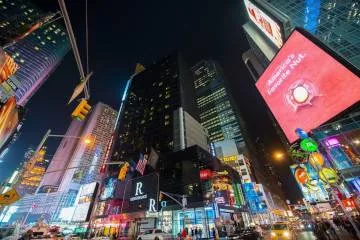 Escola de moda brasileira lança curso em Nova York com aulas em português