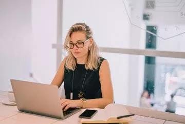 Como as mulheres estão ganhando espaço nos negócios?