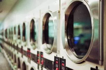 Franquia de lavanderia: quer saber como o mercado se mantém rentável?