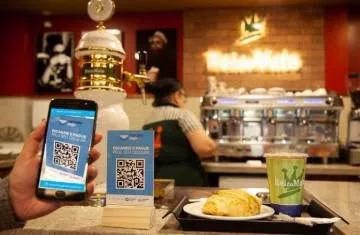 Franquia de alimentação firma parceria para pagamento instantâneo com Código QR