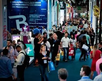 Com crescimento de 7% no 1º TRI, setor apresenta lançamentos e tendências em feira de franquias