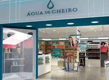 Franquia de cosméticos e perfumaria fecha parceria com varejista para implementação de franquias