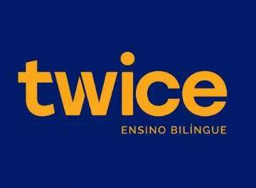 Twice apresenta nova identidade visual focada em modernidade