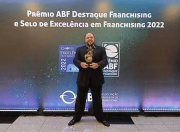 Prêmio 'Franqueado do Ano' da ABF contempla empresário da Água Doce de Araraquara/SP