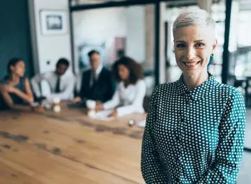 Mulheres na liderança predominam 49,17% o segmento de educação e treinamento