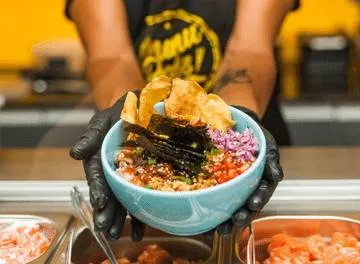 Menu Poke, rede de culinária fresh food, já conta com 16 unidades no país