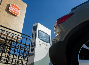 Burger King® inicia implantação de rede de recarga para veículos elétricos com unidades no Rio de Janeiro e São Paulo