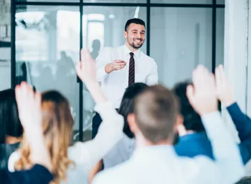 Não existe experiência do cliente em lojas físicas sem capacitação constante de equipes