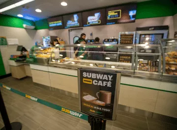 Novidades: SUBWAY® passa a ofertar café em unidade própria