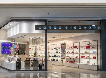  Jorge Bischoff celebra 20 anos com mais de 100 lojas e faturamento recorde das lojas em dezembro